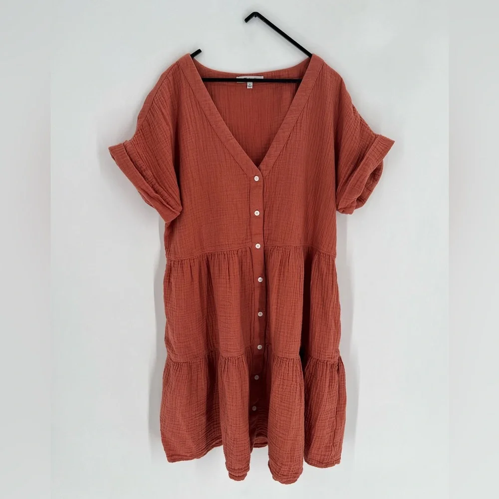 Madewell Lightspun Cuff Sleeve Button Front Tiered Mini Dress In Salvaged Barn - Picture 2 of 7